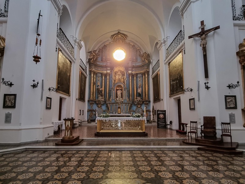 sil-la-iglesia